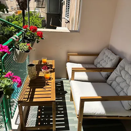 Mediterranean Terrace-newly Renovated In Center Appartement